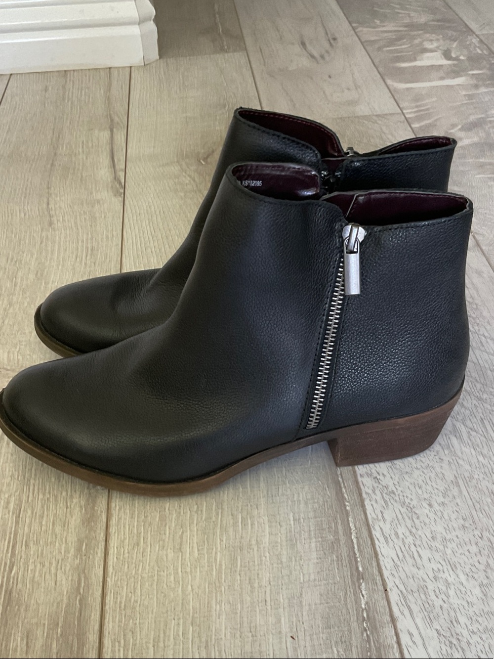 Women’s Kensie Black Leather Zip Booties